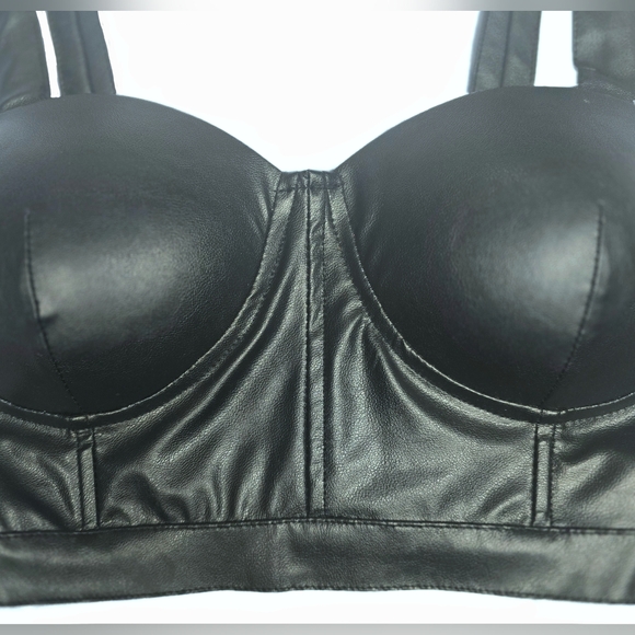🔵 ☆NWOT☆ Charlotte Russe Faux Leather Zip Up Corset Crop Top Bustier Size Small - Picture 2 of 10